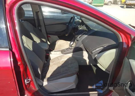 2014 Ford Focus Se z USA, uszkodzony, nr VIN 1FADP3F27EL430045